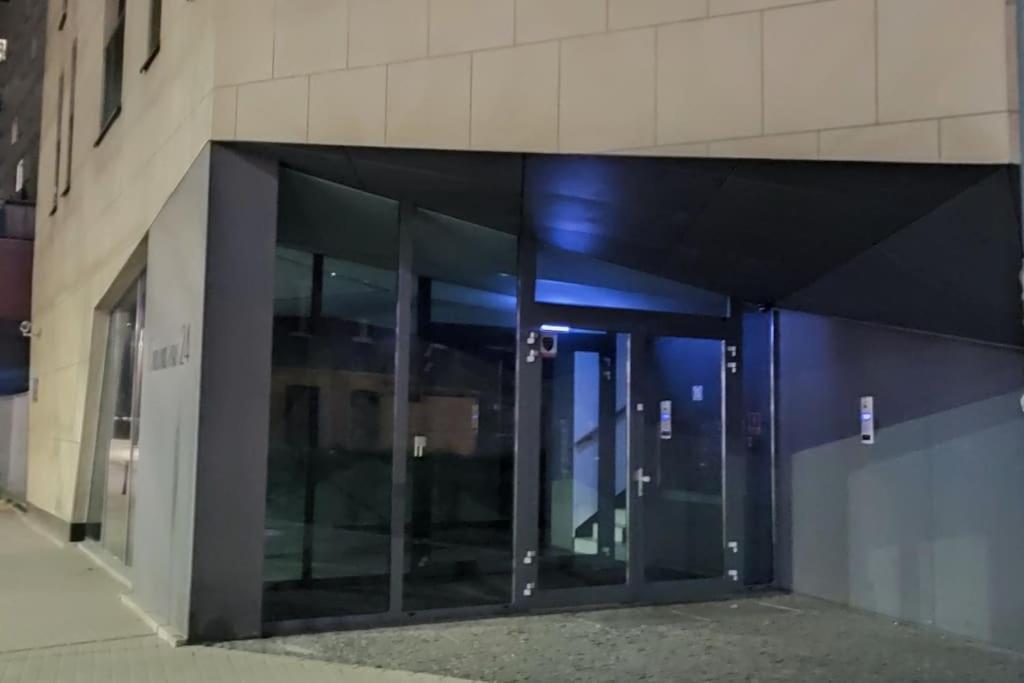 Nowoczesny Apartament Na Pradze Варшава Экстерьер фото